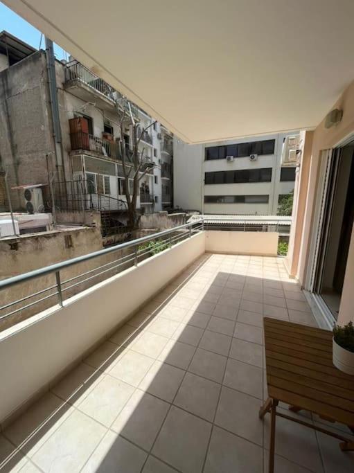 Modern Studio Large Veranda -Metro Station Suggrou Apartment Athens Exterior photo